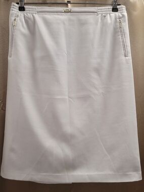 С & А brand CANDA  Classic White Women's Skirt with Zip Pockets